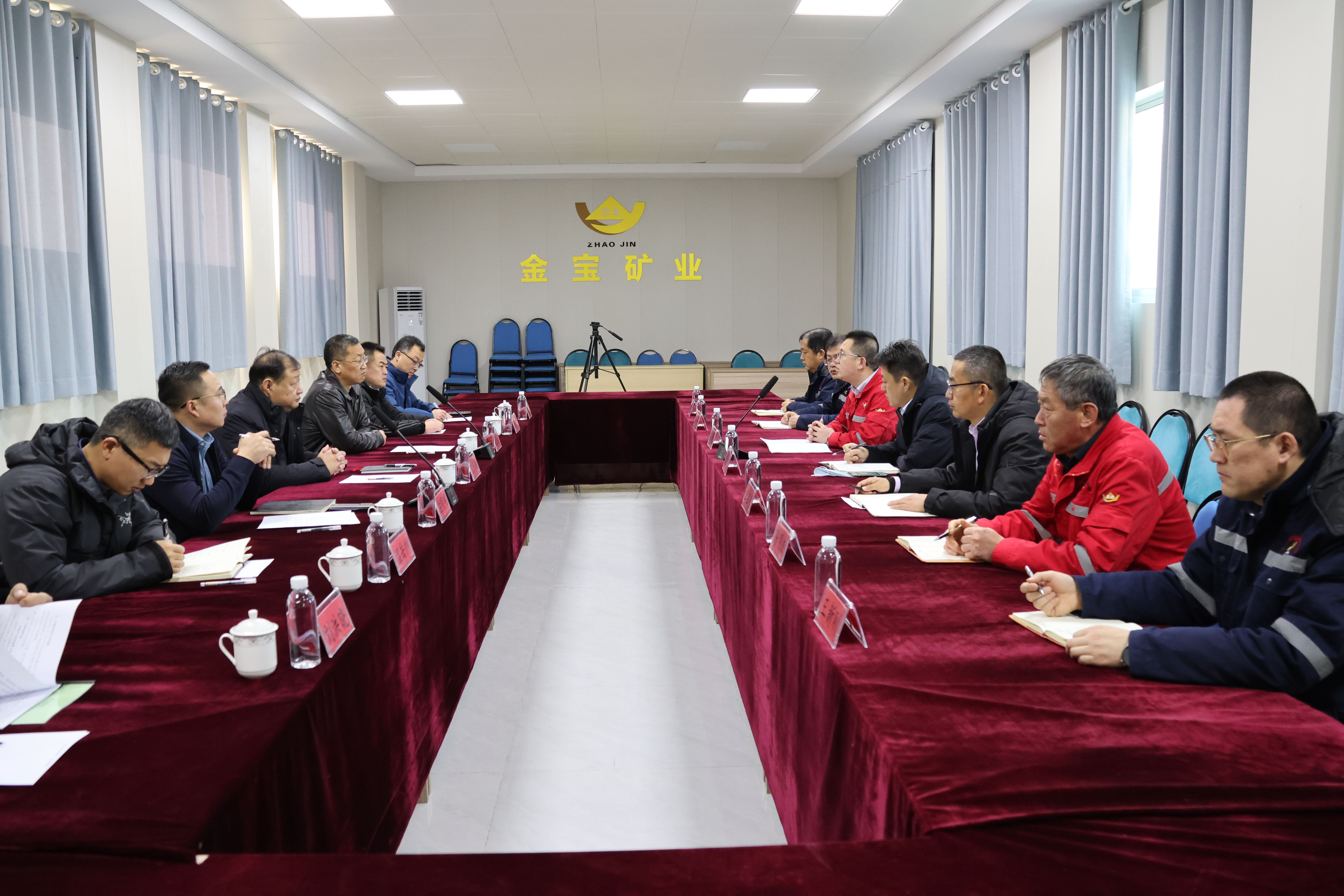 1704370516771053208.jpg 王樂譯元旦期間深入企業(yè)生產(chǎn)一線督導(dǎo)檢查.jpg